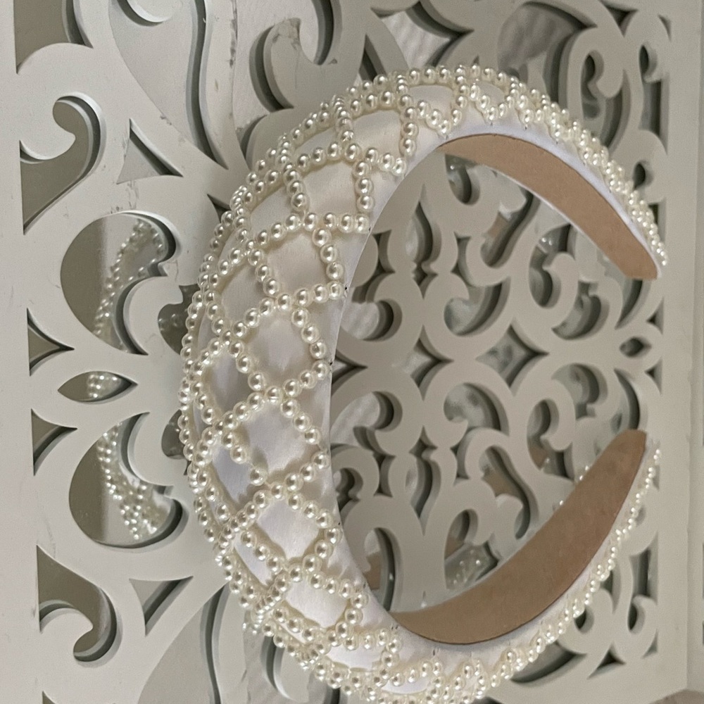 Head band pearl